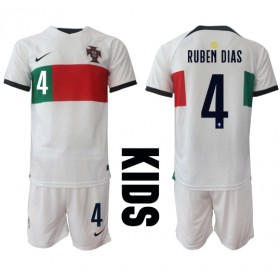 Baby Fußballbekleidung Portugal Ruben Dias #4 Auswärtstrikot WM 2022 Kurzarm (+ kurze hosen)